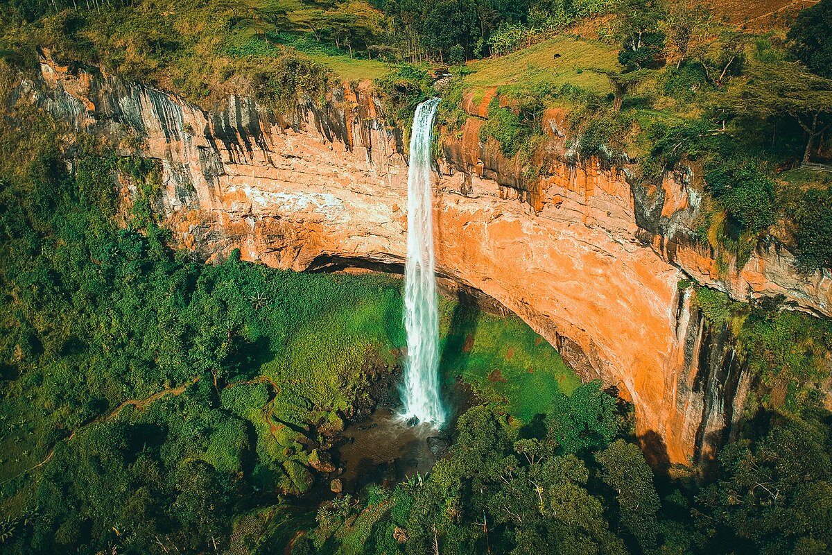 Short Uganda Tours